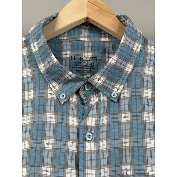 HUK Tide Point Woven Fishing Shirt Men’s XL Vented Blue Plaid Performance - Picture 2 of 15